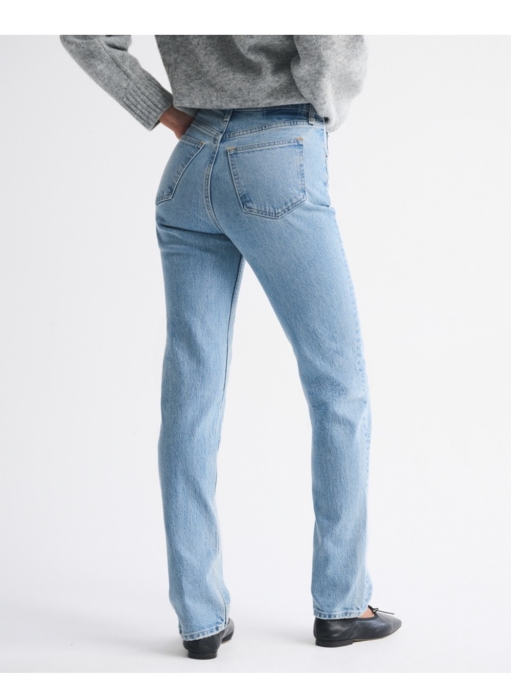 Abercrombie & Fitch The 90s Straight Ultra High Rise Women's Jean - Picture 3 of 5
